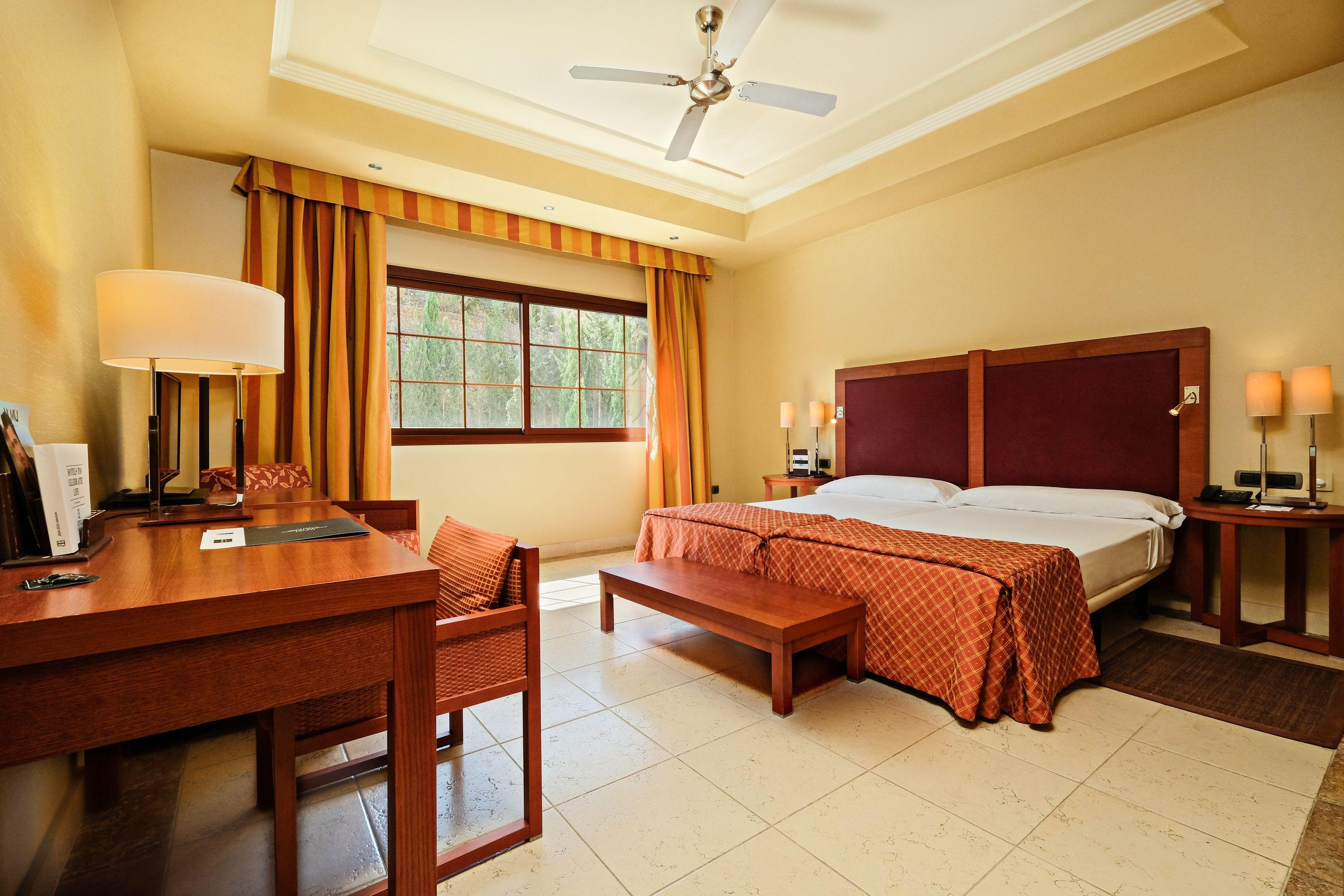 Hotel Envia Almeria Spa & Golf 阿瓜杜尔塞 外观 照片