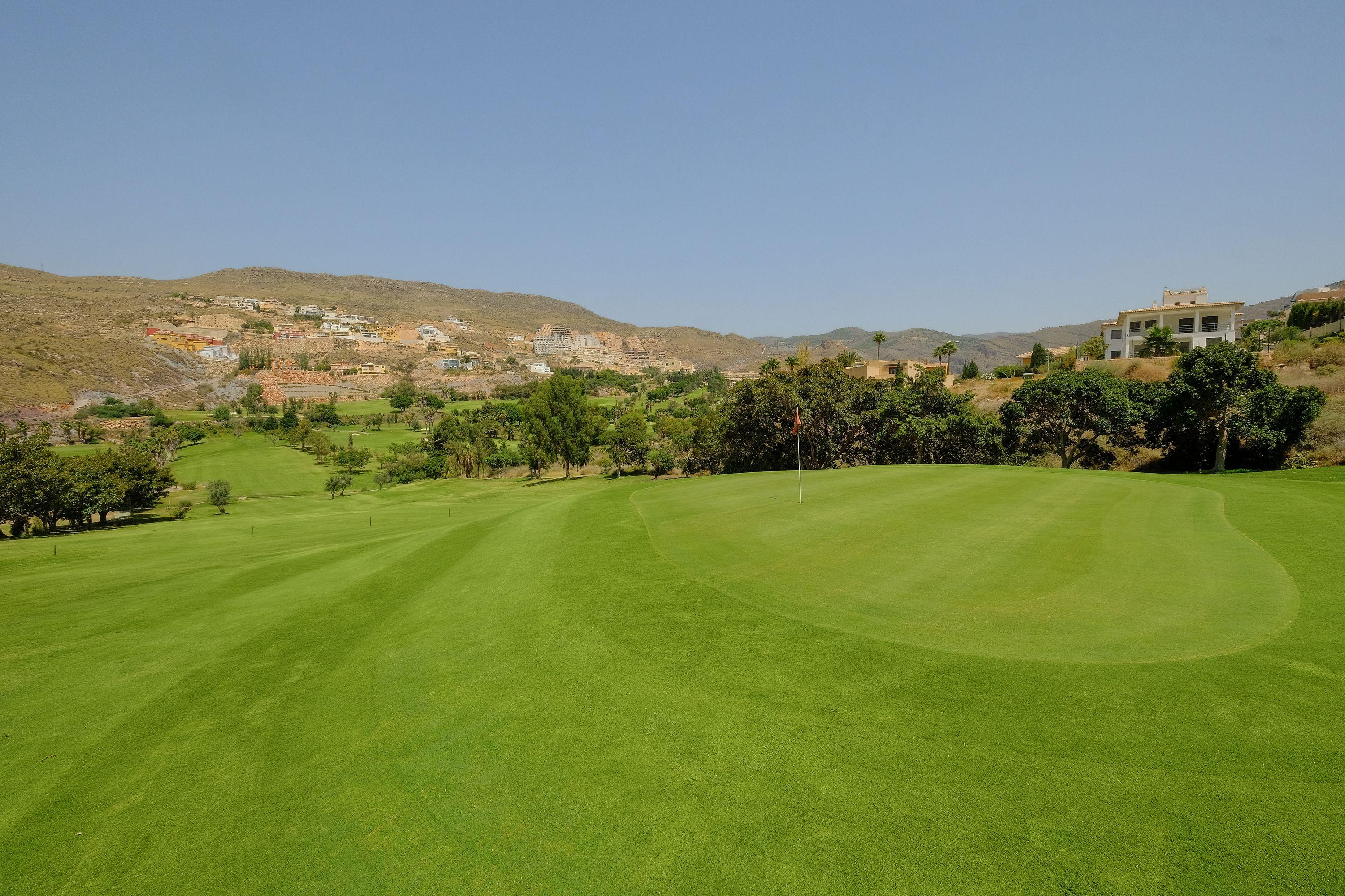 Hotel Envia Almeria Spa & Golf 阿瓜杜尔塞 外观 照片 Golf course in Crete