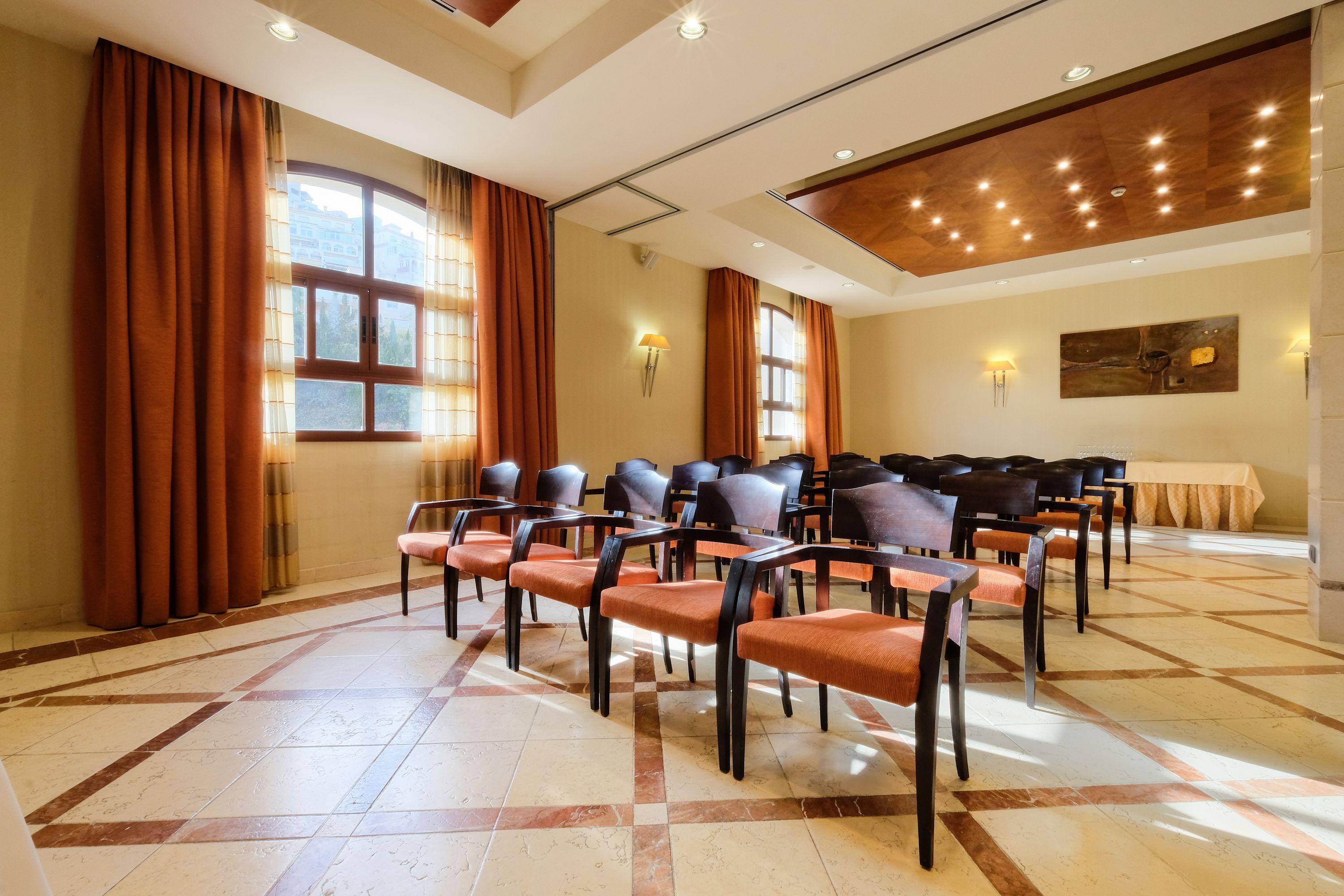 Hotel Envia Almeria Spa & Golf 阿瓜杜尔塞 外观 照片 The interior of the hotel