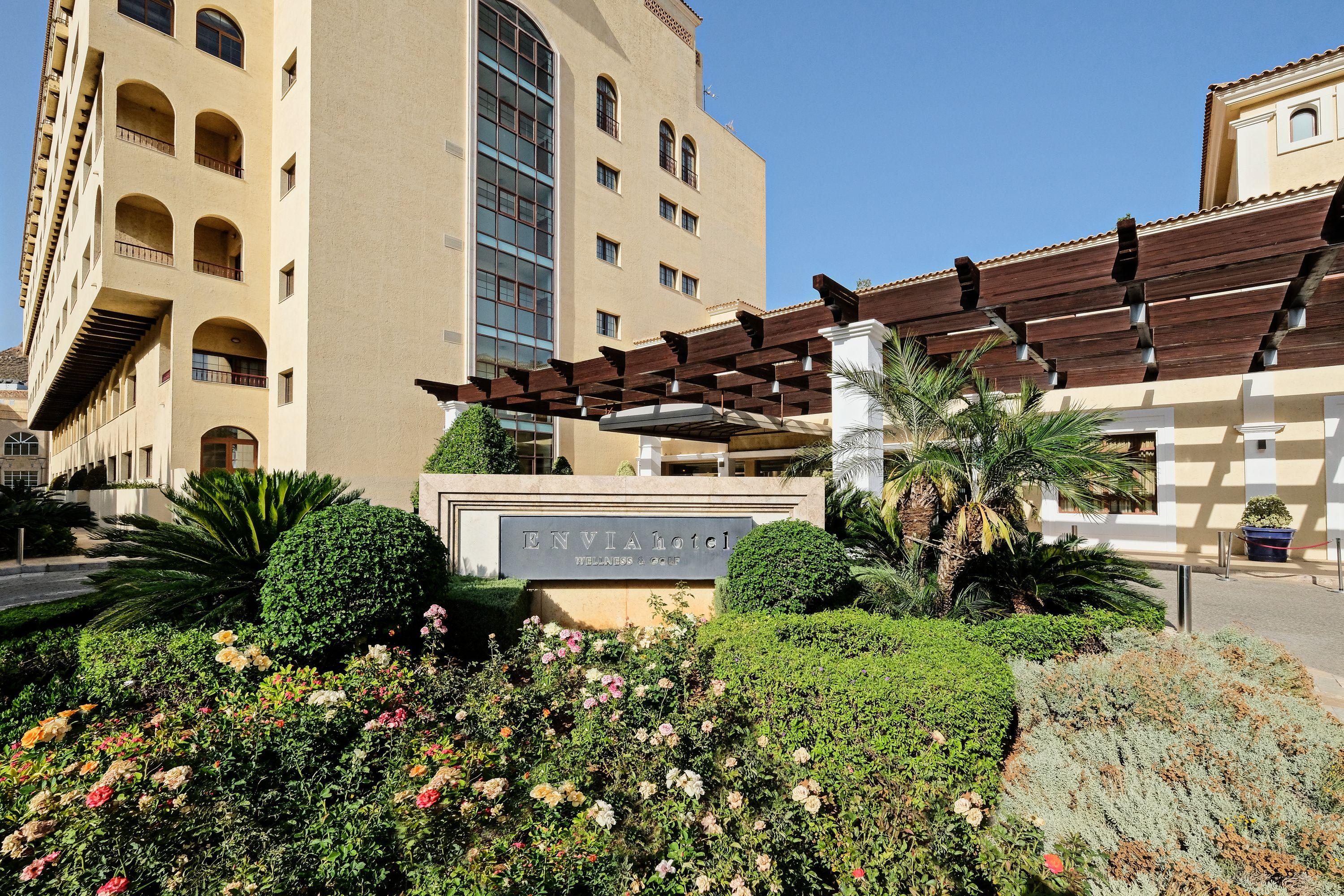 Hotel Envia Almeria Spa & Golf 阿瓜杜尔塞 外观 照片 The American University of Ras El Bar