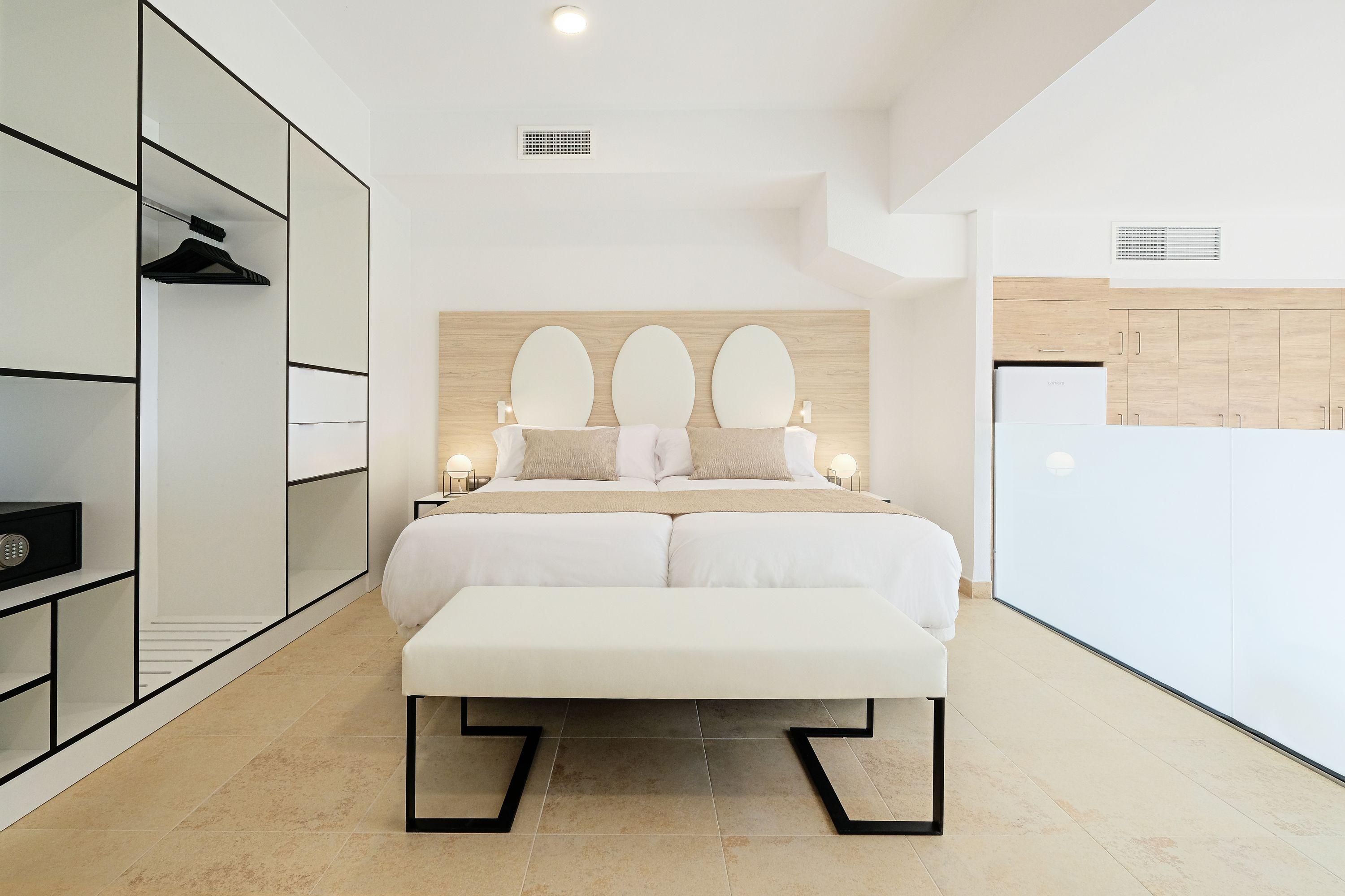 Hotel Envia Almeria Spa & Golf 阿瓜杜尔塞 外观 照片 A bedroom at the hotel