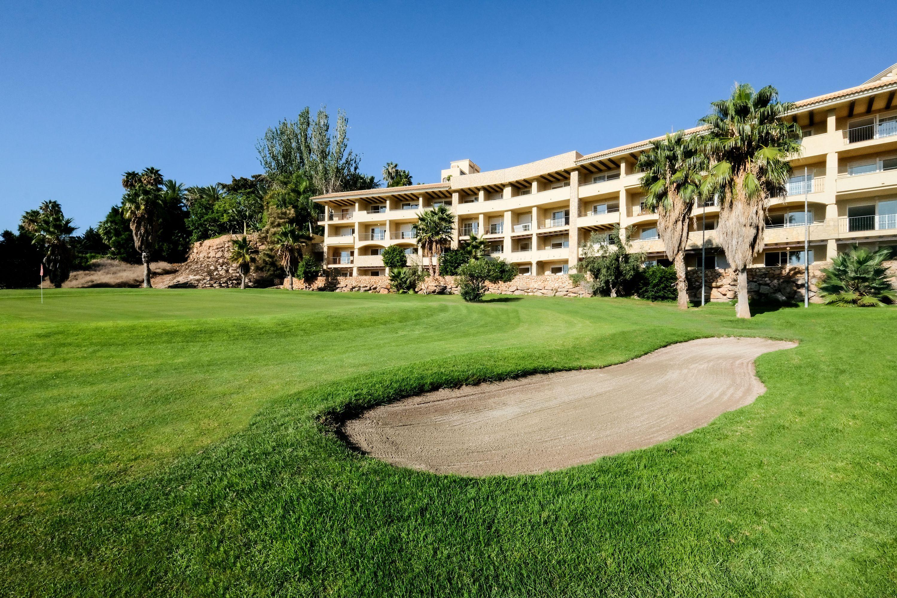 Hotel Envia Almeria Spa & Golf 阿瓜杜尔塞 外观 照片 Golf course at the resort